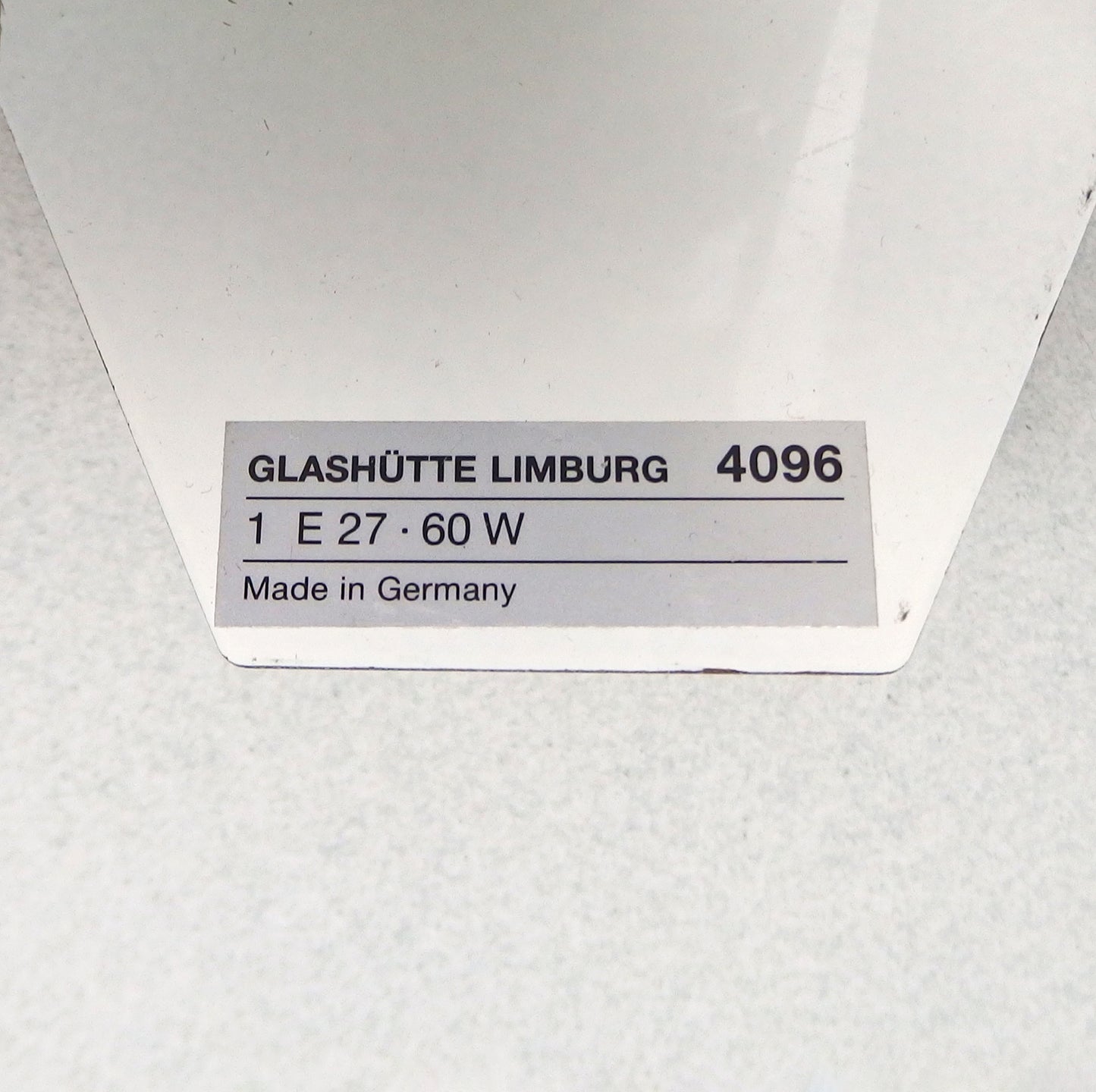 Set of 3 art deco '80s Tiffany sconces with polished brass base and white stain glass from Limburg - Retro Lamp Shop