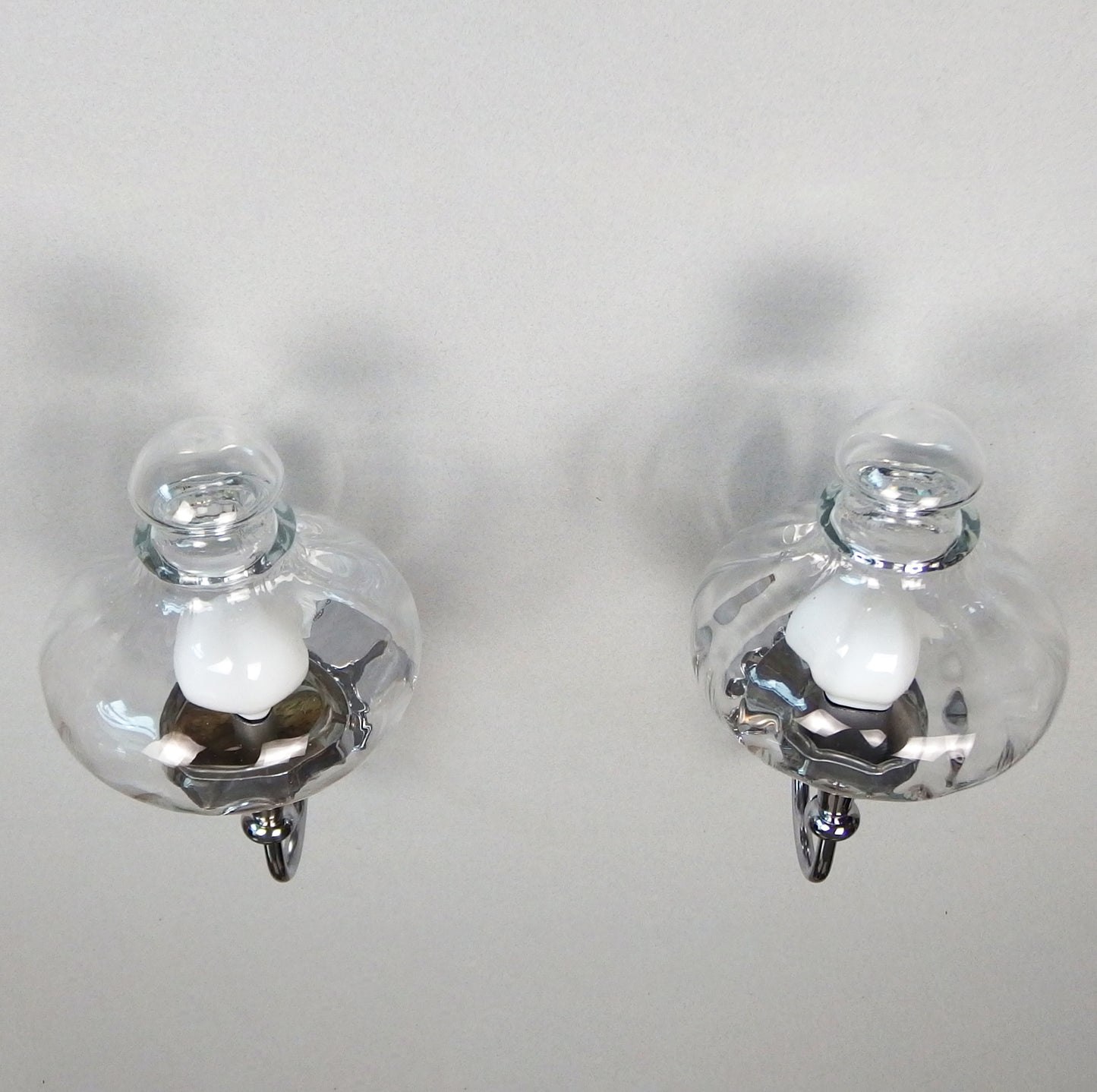 Beautiful pair of 1970s chrome and clear glass sconces from Willa - Retro Lamp Shop