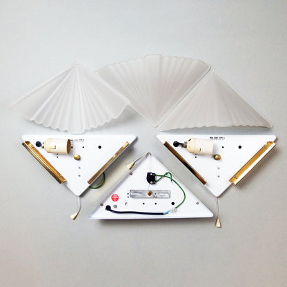 Set of 3 1980s art deco inspired sconces with frosted glass shades and polished brass accessories - Retro Lamp Shop