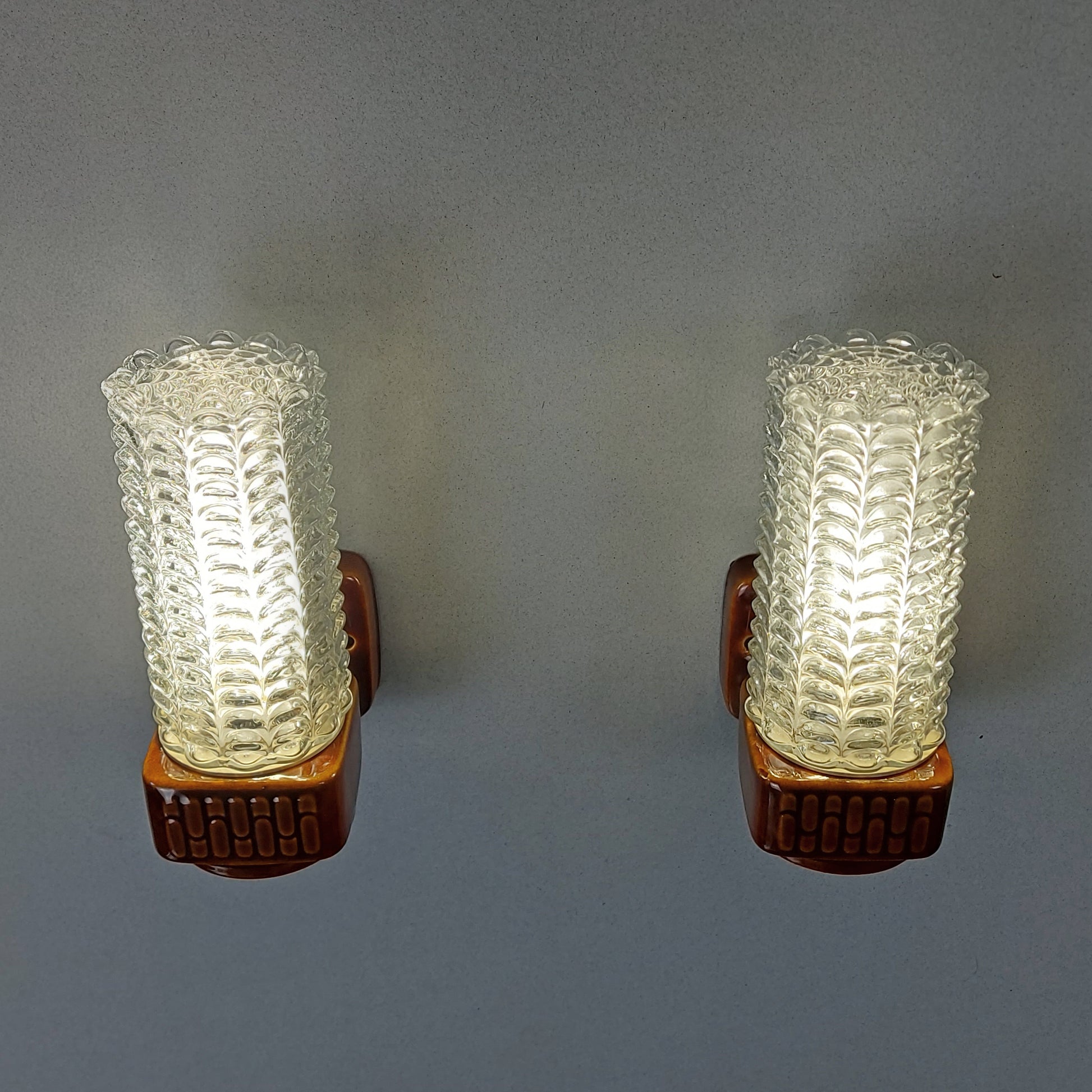 Beautiful petit pair of 1960s Danish ceramic sconces with pineapple texturized glass from Lindner - Retro Lamp Shop