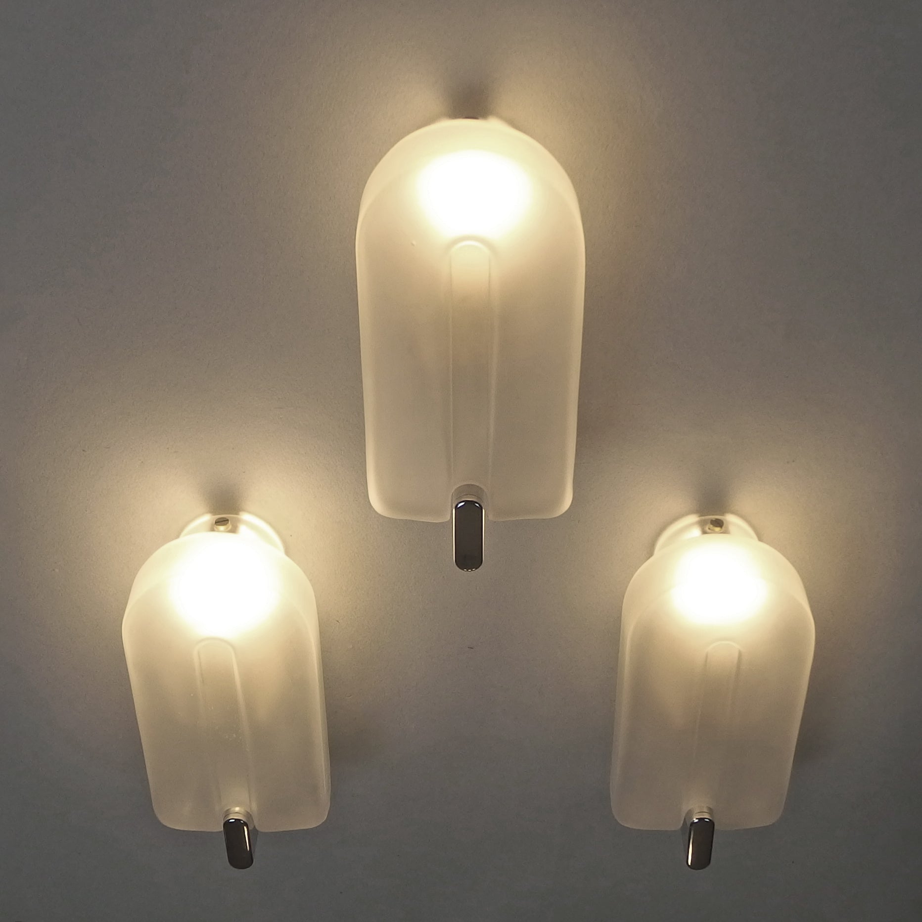Set of 3 elegant 1980s sconces with frosted glass shades and chromed metal base - Retro Lamp Shop