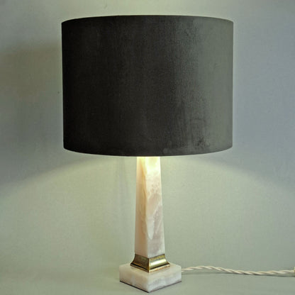 Hollywood regency 1950s vintage table lamp with onyx foot, brass elements and deep green velvet shade - Retro Lamp Shade
