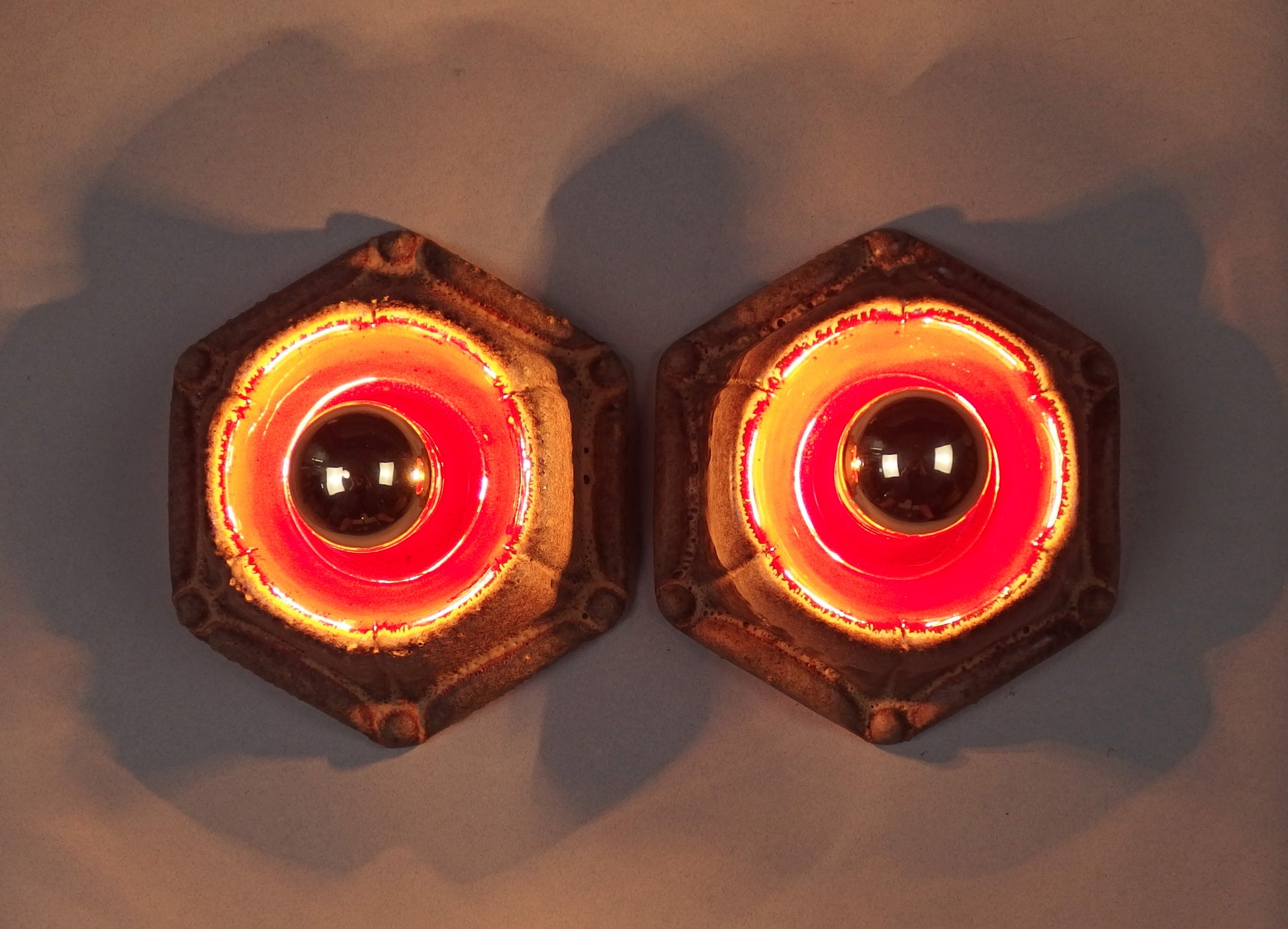 1 of 2 pairs of 70's pop art, ceramic sconces with volcanic glaze from Honsel - Retro Lamp Shop